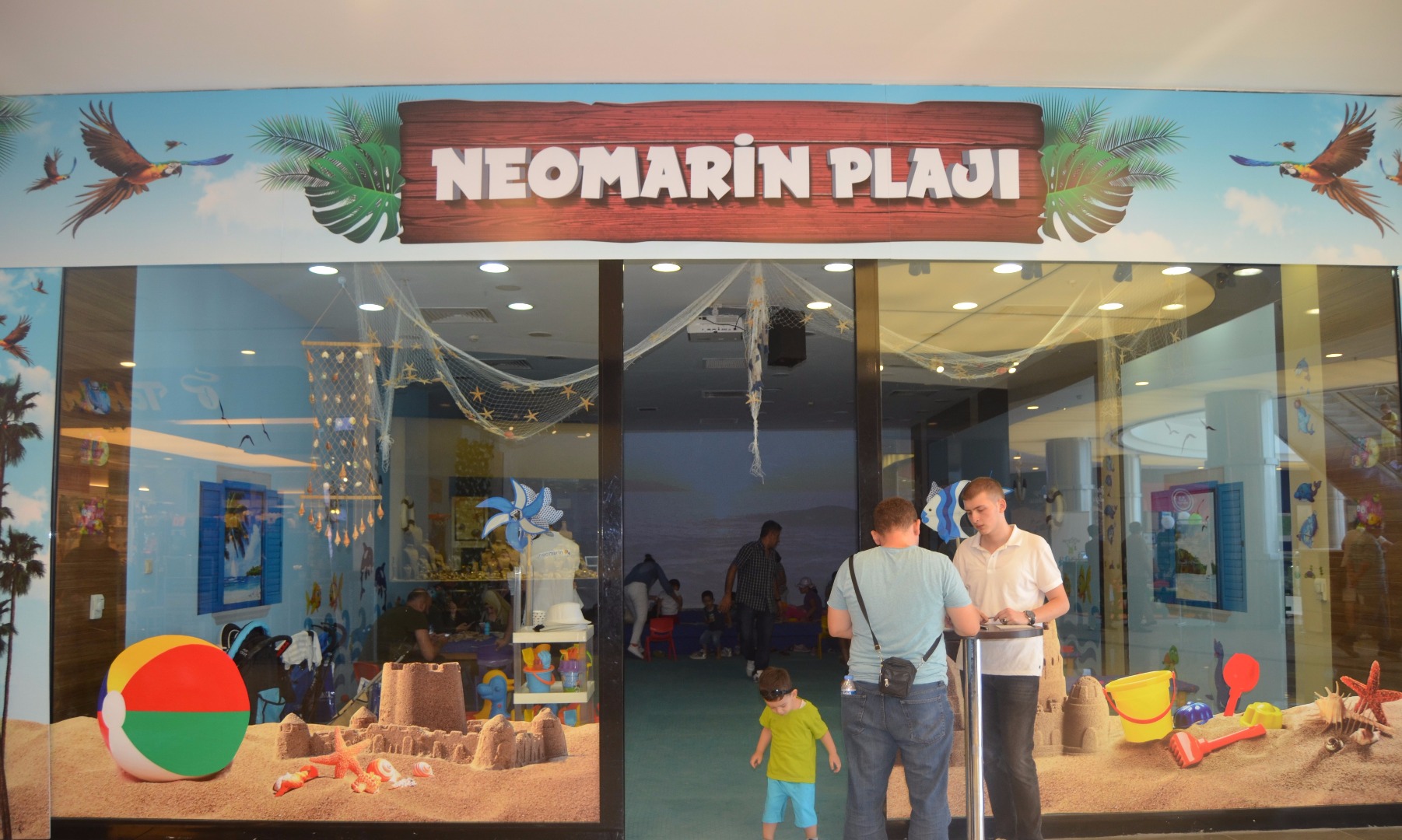 Plaj keyfini Neomarin’de yaşa!