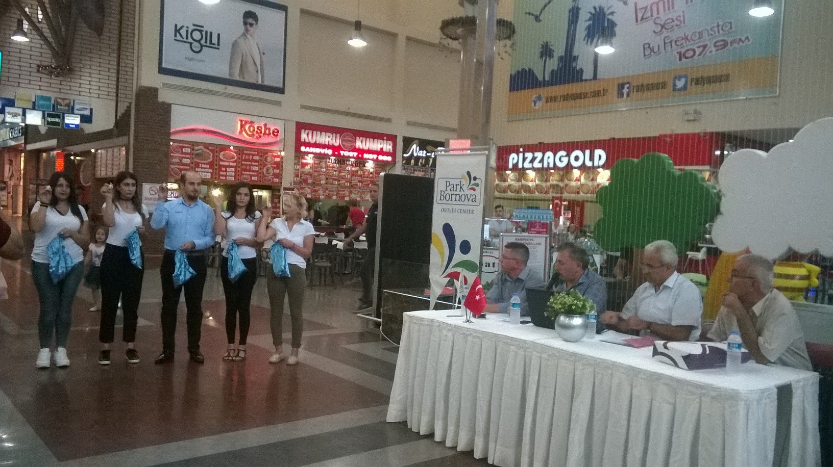 Park Bornova'da Opel Astra talihlisi belli oldu