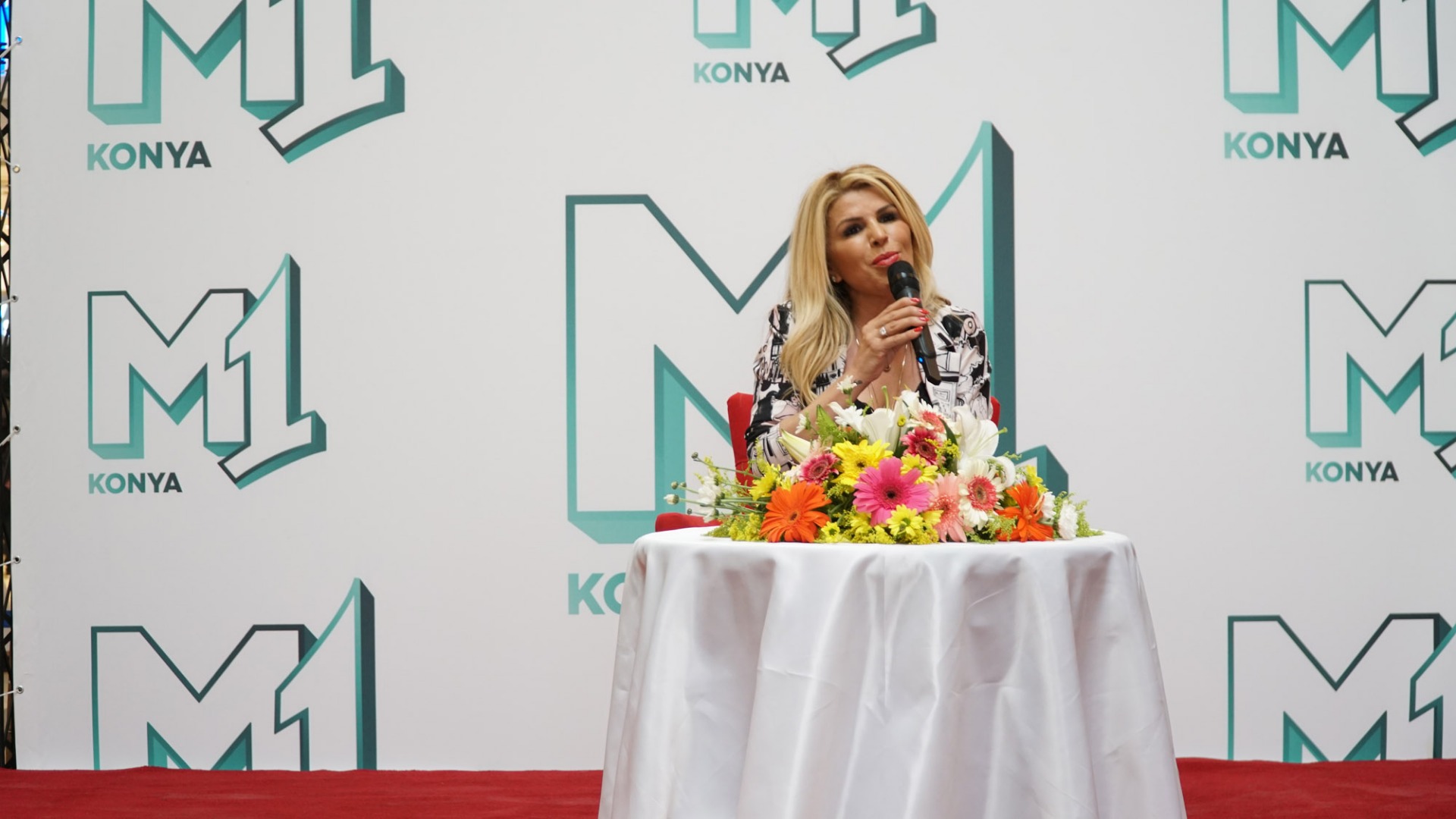 M1 Konya’da Anneler Günü’ne özel söyleşi