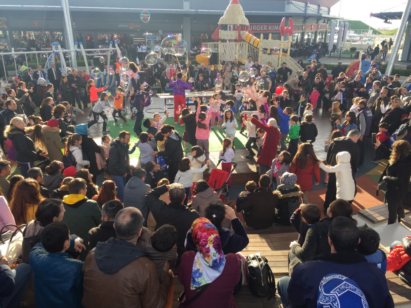 Miniklerin tatil heyecanı Outlet Center İzmit’te yaşanacak