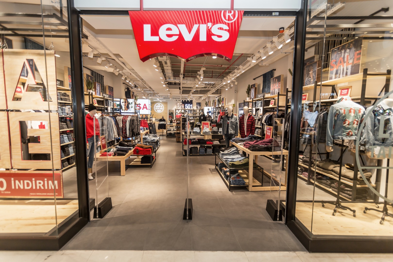 Levi’s’ın konsept mağazasının adresi Zorlu Center oldu