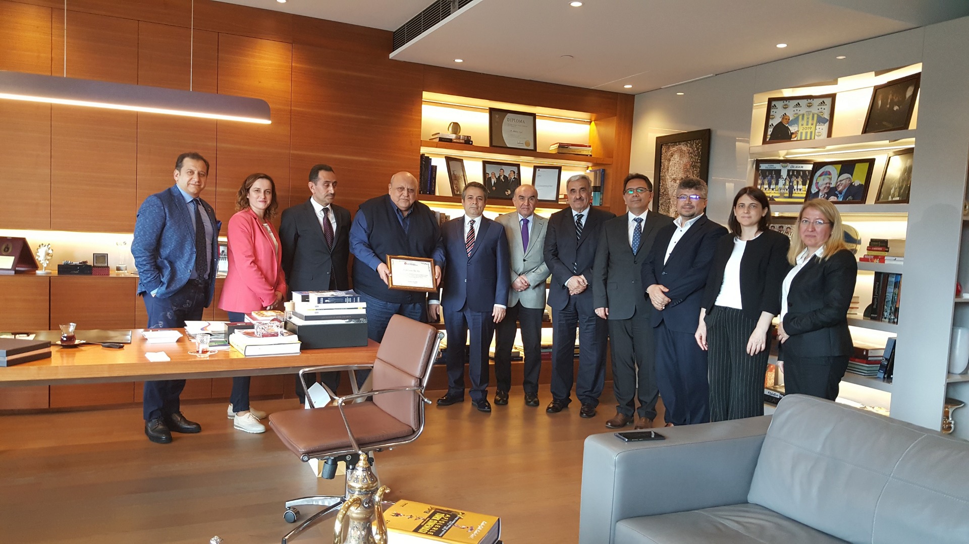 Kiğılı’ya ülke ekonomisine katkısında dolayı plaket verildi