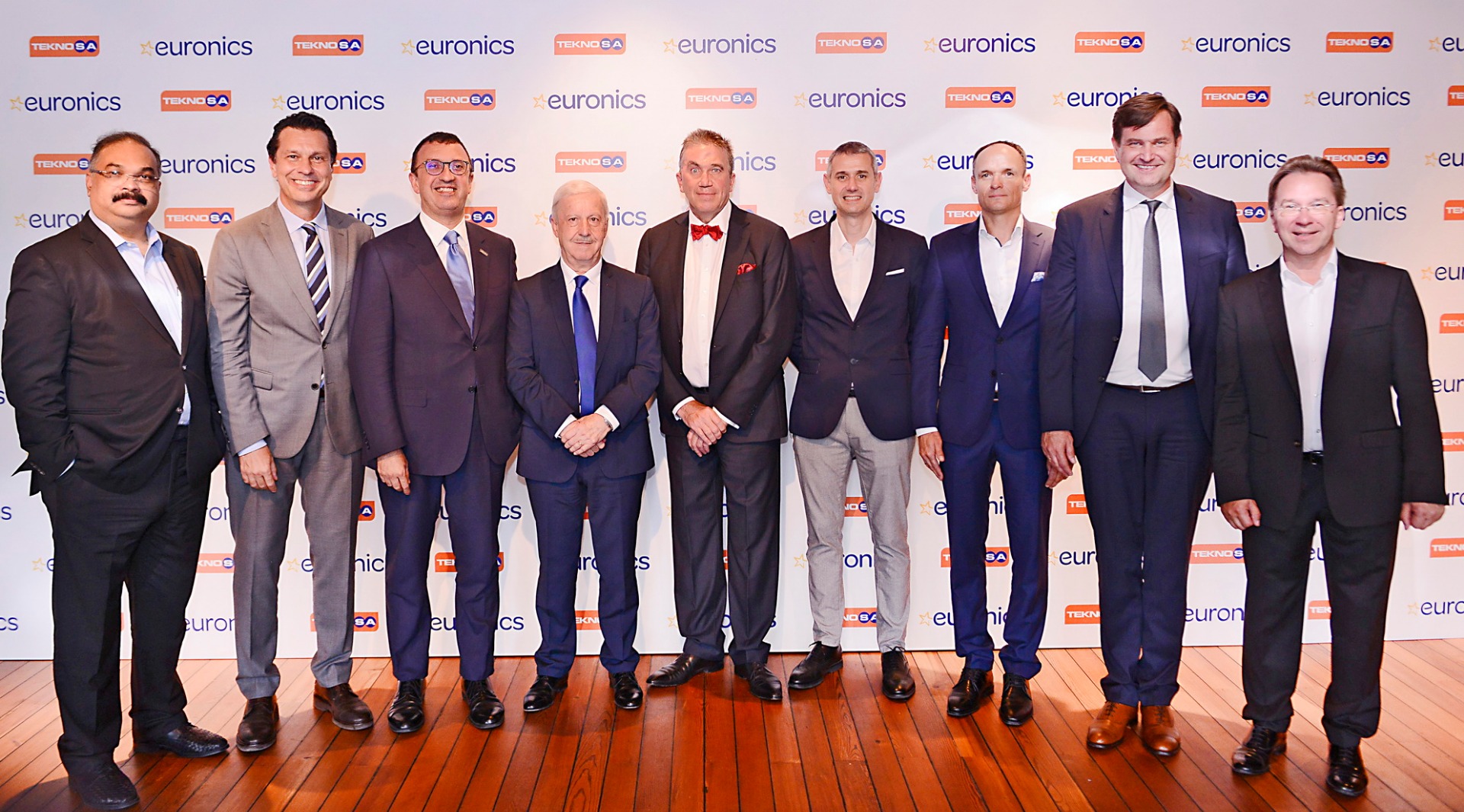Teknosa dünyanın en büyüklerini ağırladı