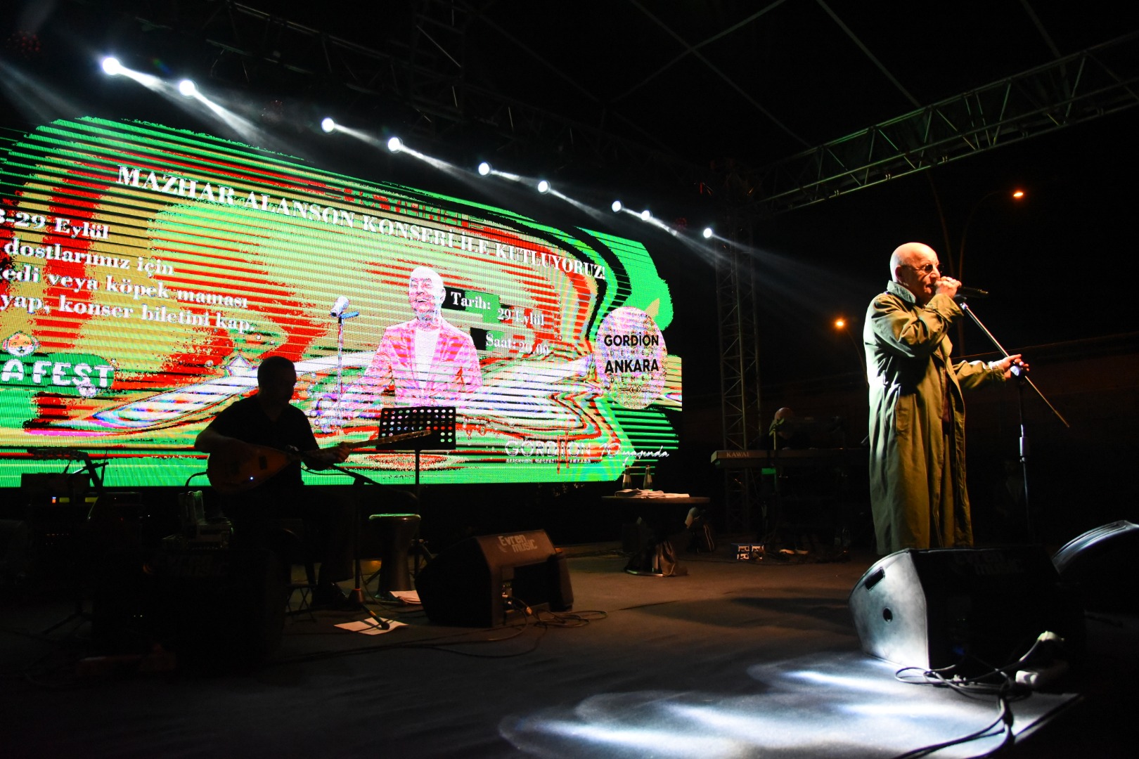 Gordion AVM'den 10'uncu yıla özel sokak hayvanları festivali