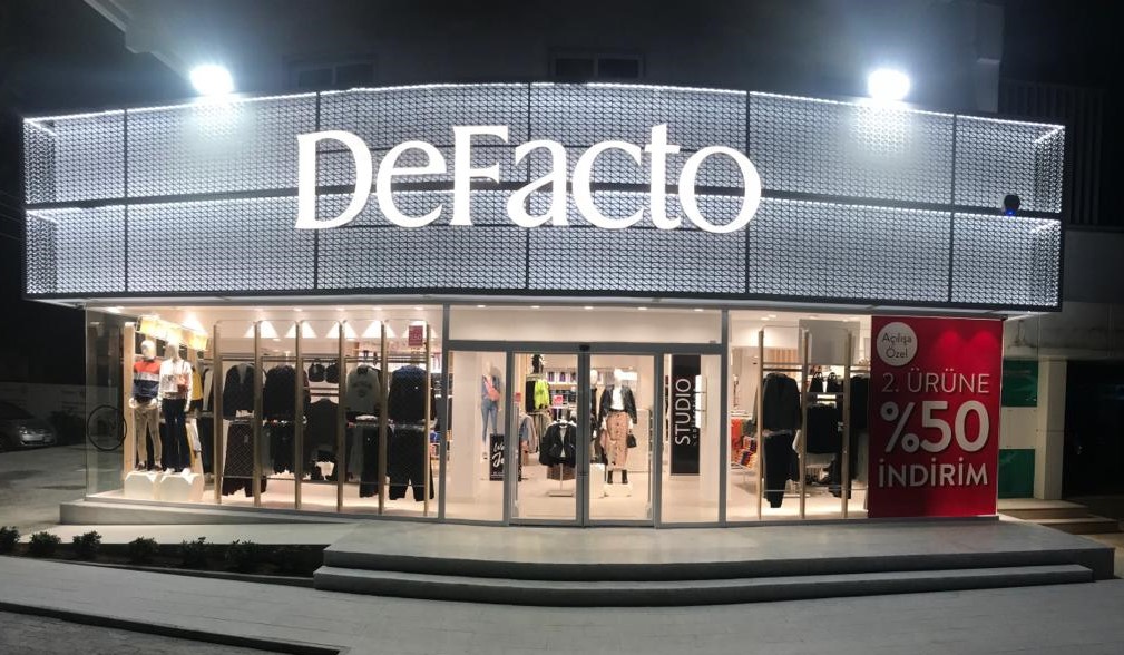 DeFacto Lefkoşa’da yeni mağaza açtı