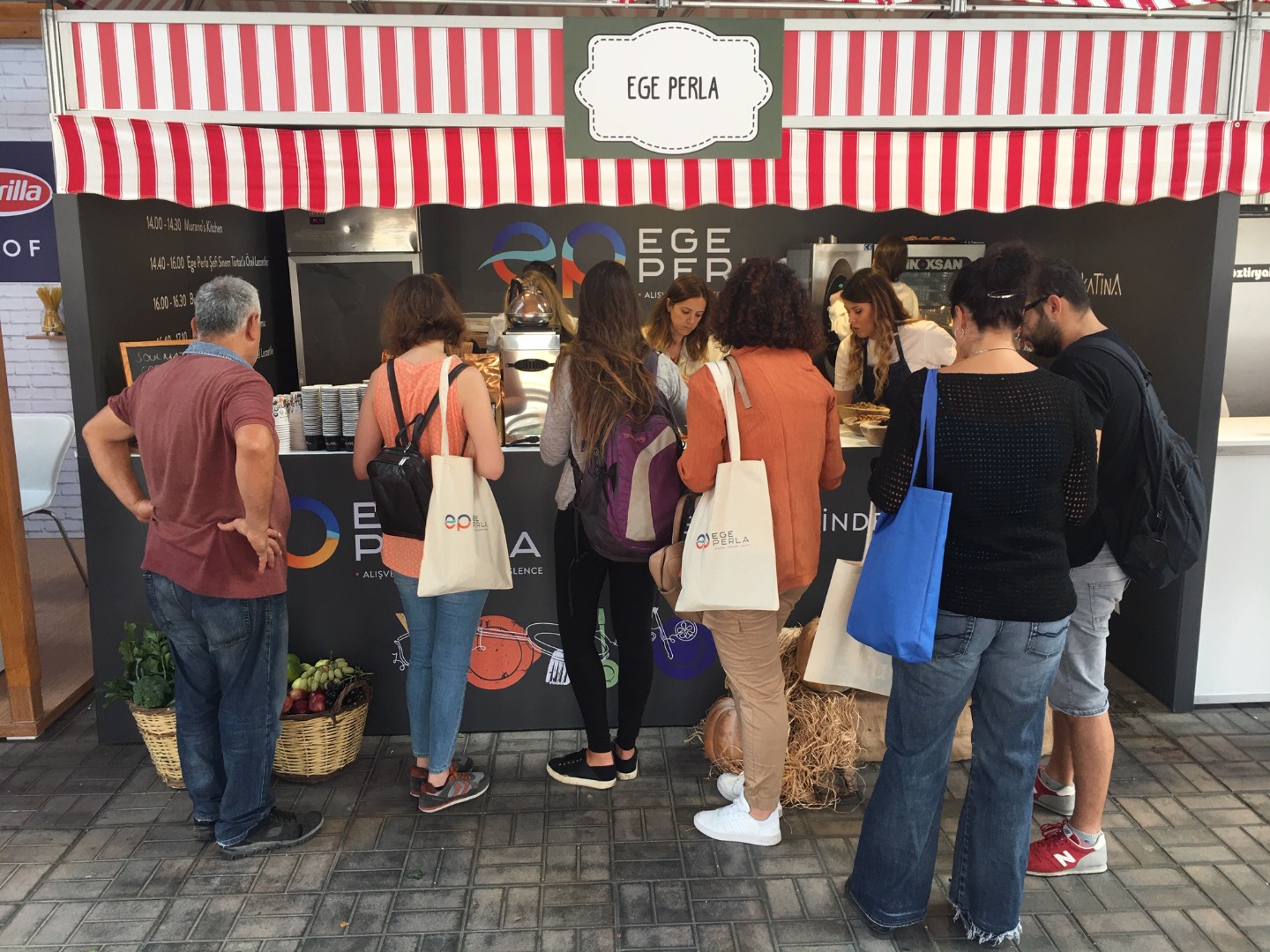 Ege Perla’dan Gastro Fest’te İzmirlilere Lezzet Şöleni