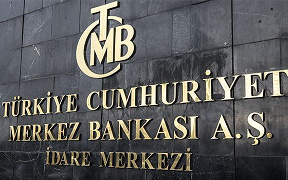 Cari denge 2.5 milyar dolar fazla verdi