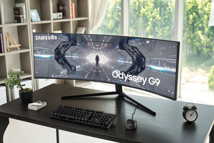 Samsung, kavisli Odyssey oyun monitörleri satışta