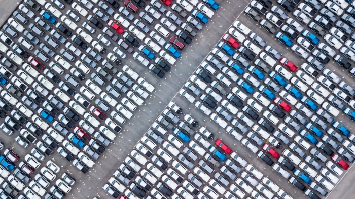 Otomotiv pazarı yılın ilk yarısında yüzde 30 büyüdü