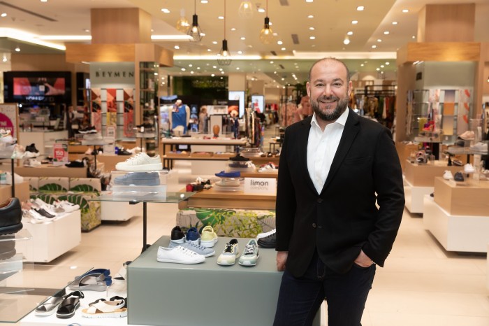 Boyner kapıya teslimat ağı kuruyor
