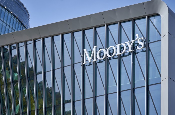 Moody’s Türk bankalarının notunu düşürdü