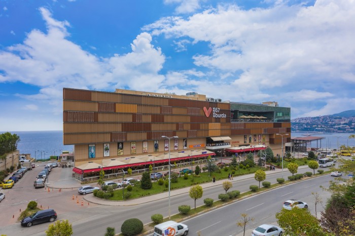 Zonguldaklıların eğlence ve yaşam merkezi 67 Burda Avm, 12. yılını gururla kutluyor