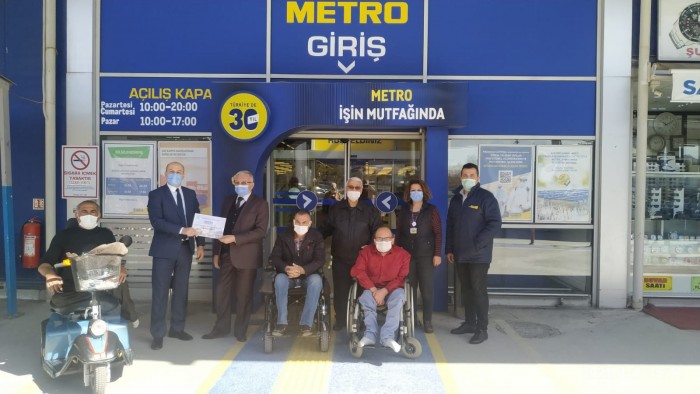 Metro Türkiye Konya Mağazası’nda engelsiz alışveriş deneyimi resmen tescillendi