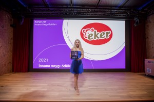 Eker "İnsana Saygı Ödülü" almaya hak kazandı