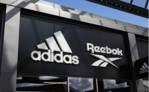 Adidas, 3,8 milyar dolara aldığı Reebok’u 2,5 milyar dolara satıyor