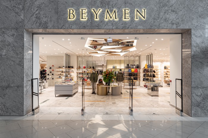 Beymen akasya iki kat büyüyerek sezonu yeni konsepti ile karşılıyor