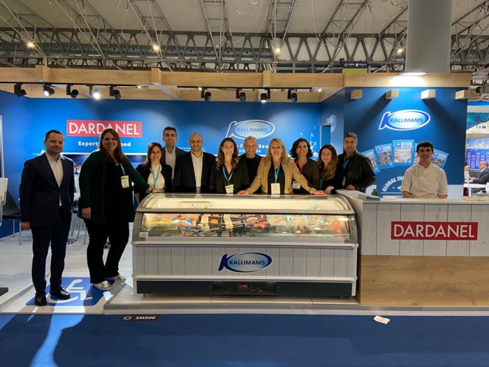 Dardanel, Çanakkale’de ürettiği midye dolma ile Barselona’da ses getirdi