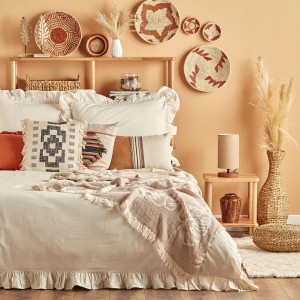 Yatak odalarının havası, Bella Maison yatak örtüleri ile yenileniyor
