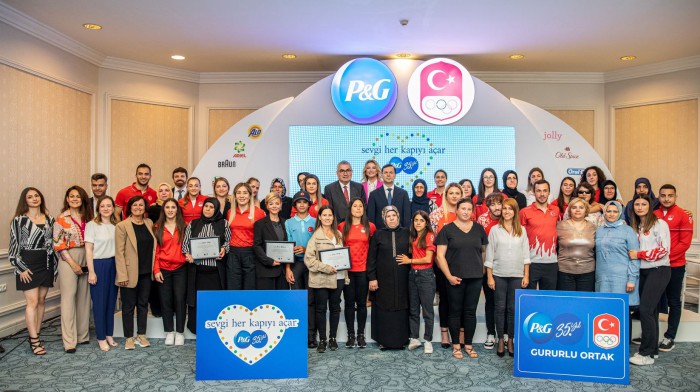 P&G’den 35’inci yılında 35 olimpik sporcu ve annesine destek