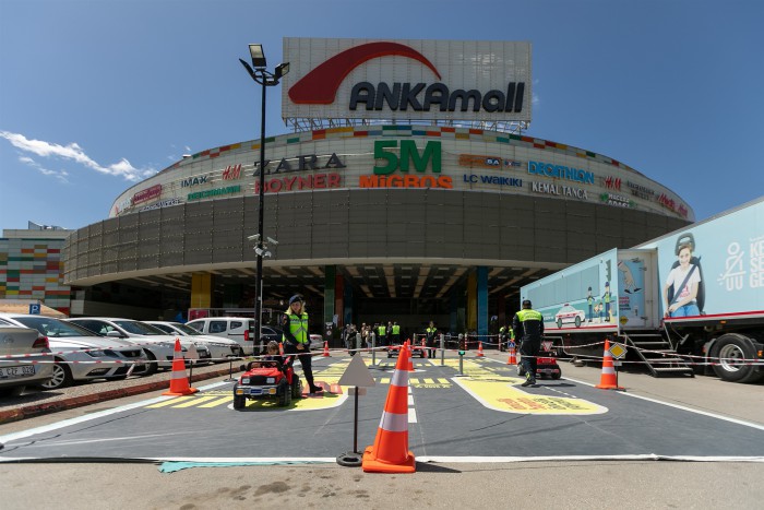 Trafik haftası başkentte çeşitli etkinliklerle kutlandı