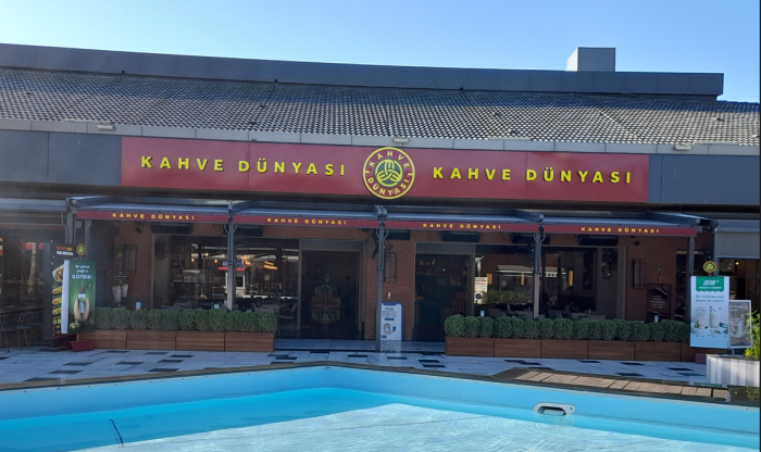 Kahve Dünyası lezzetleri Viaport Tuzla Marina’da