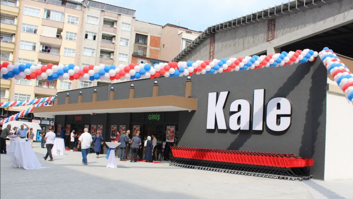 Kale Market sahil şubesi açıldı