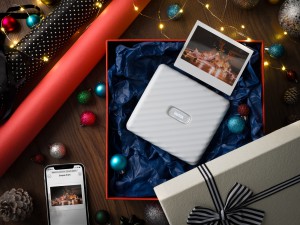 Bu yıl yeni yıl hediyenizi instax Link Serisi’nden seçin