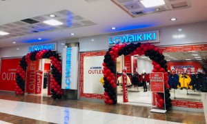 LC Waikiki Kayseri’de fırsat mağazalarının kapılarını açtı