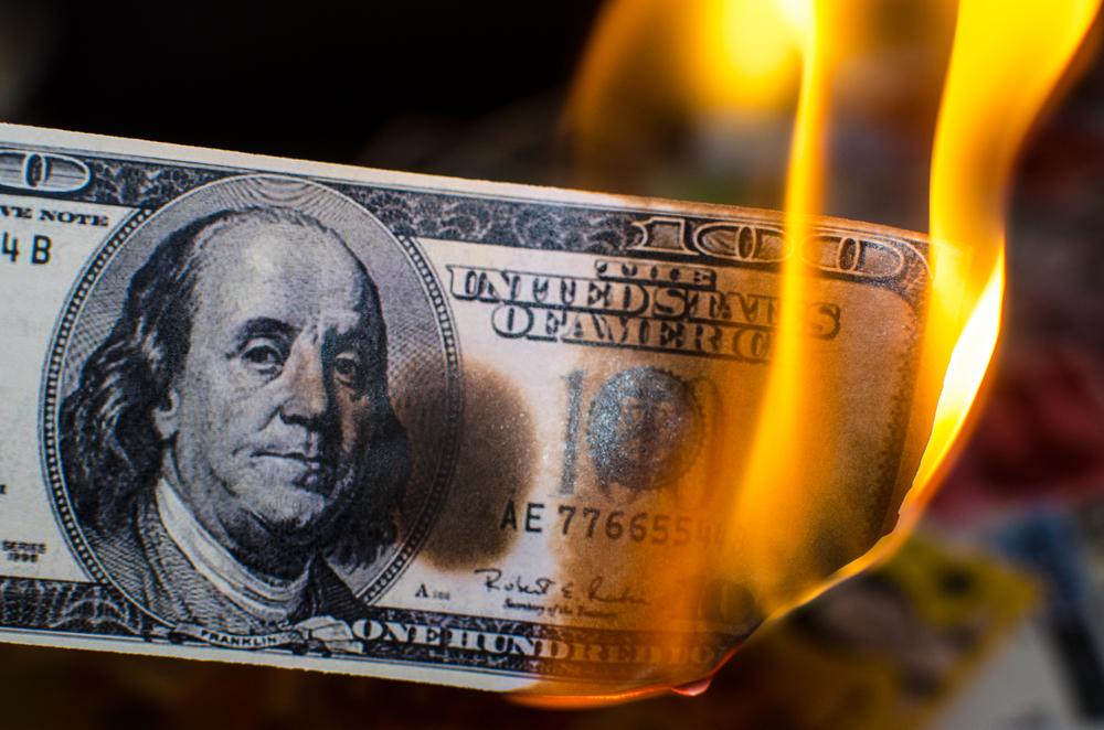 Dolar'dan rekor üstüne rekor
