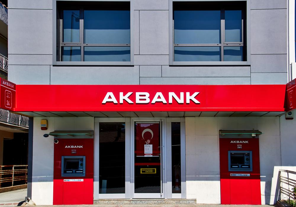 Akbank konut kredisi faiz oranlarını indirdi