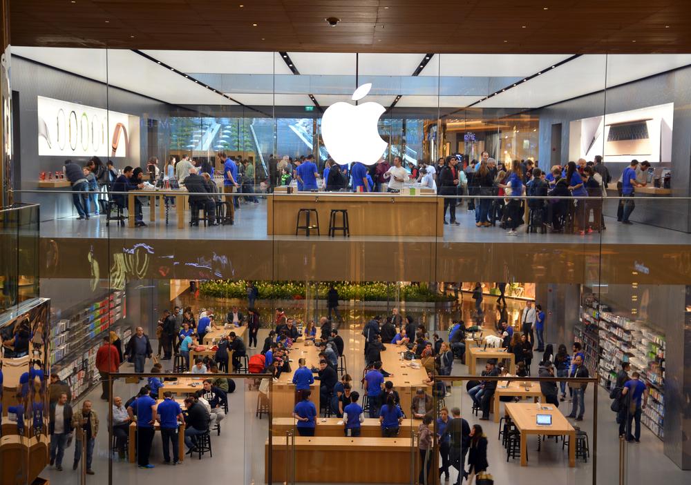 Apple tüm mağazalarında süresiz kapatma kararı aldı